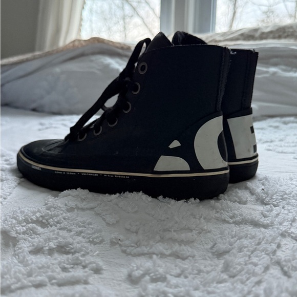 Sorel Cheyenne Metro Hi Top Waterproof Black & White Sneaker Boot Men’s Size 8 - Picture 13 of 16